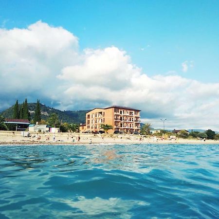 Leon Beach Hotel New Athos Zewnętrze zdjęcie