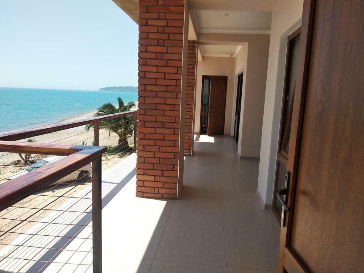 Leon Beach Hotel New Athos Zewnętrze zdjęcie