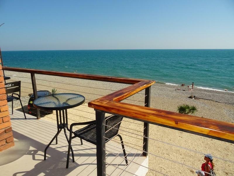 Leon Beach Hotel New Athos Zewnętrze zdjęcie