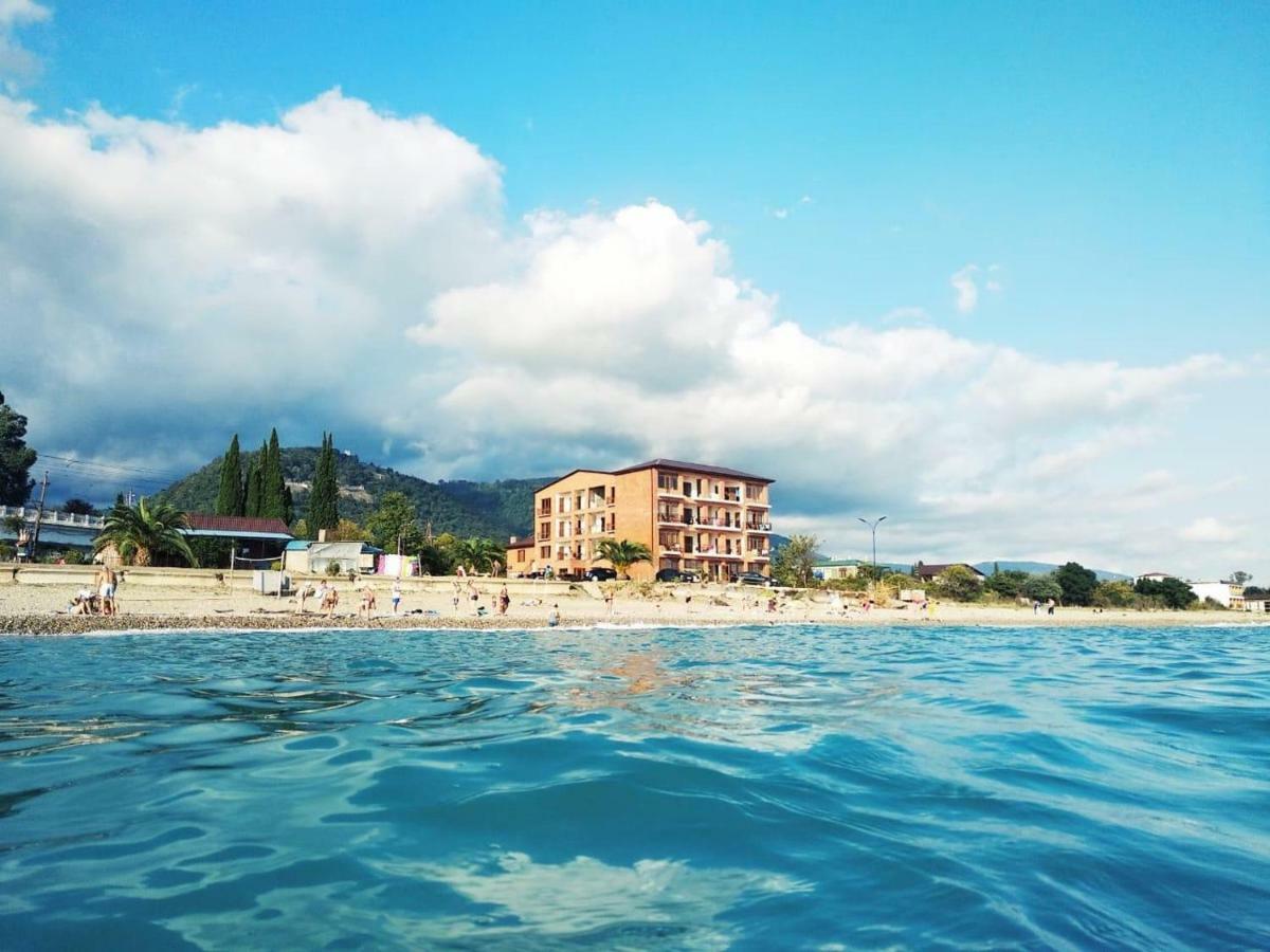 Leon Beach Hotel New Athos Zewnętrze zdjęcie